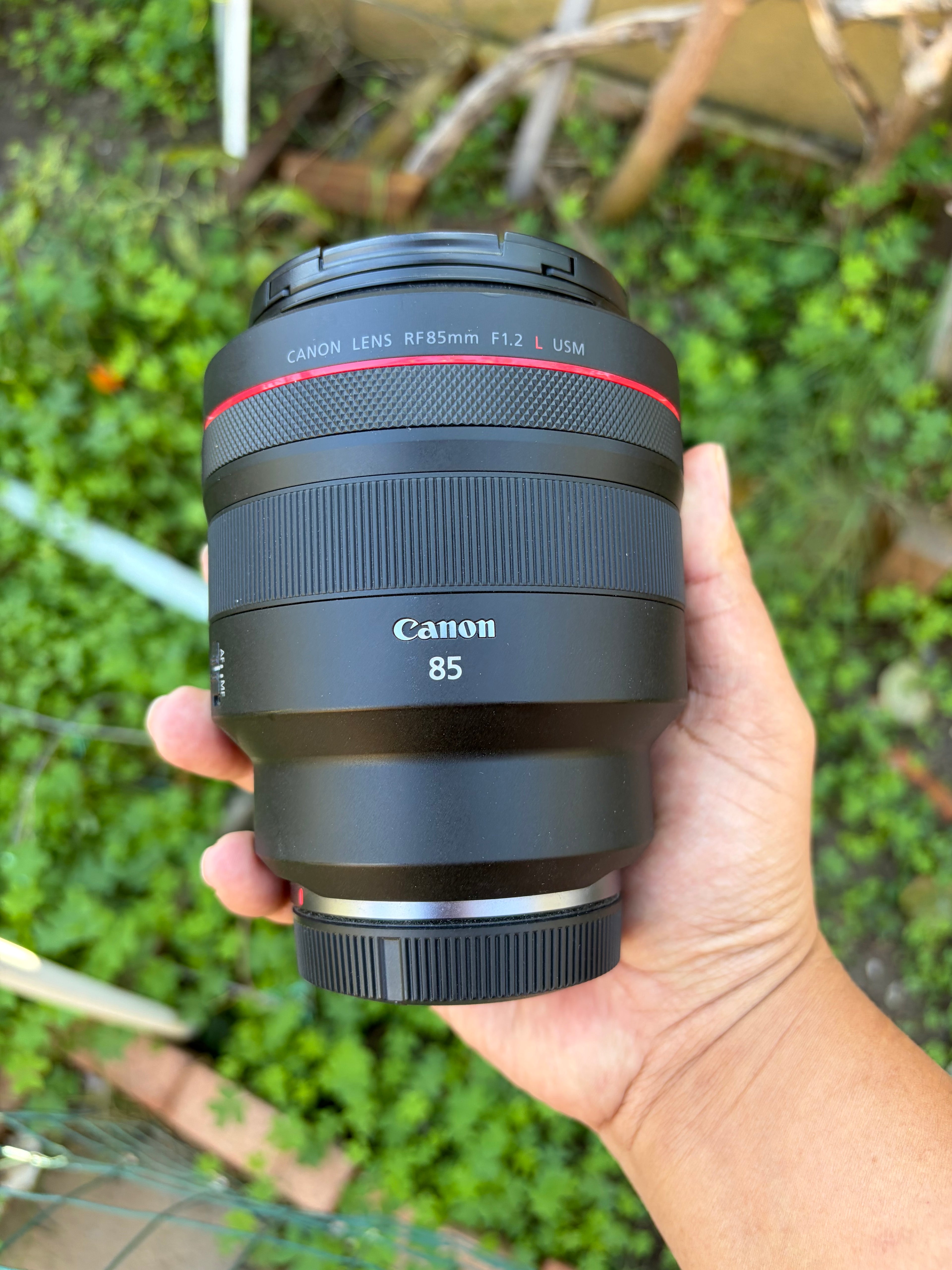 Canon RF 85mm f/1.2 L USM Lens  Condition 8.5/10